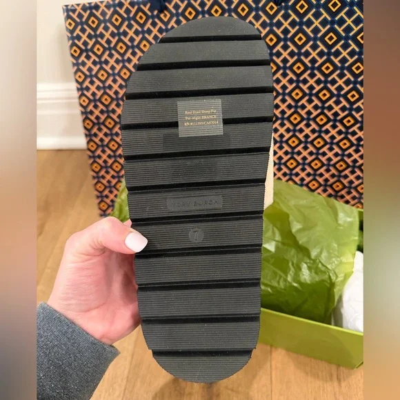 Tory Burch Everly Anatomic Lug Sandals Moccasin Curly Buttermilk Black Size 7 - Picture 6 of 8